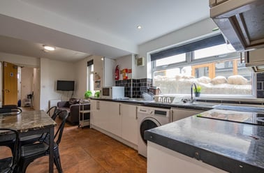Mundy Place, Cathays, Cardiff - Image 3